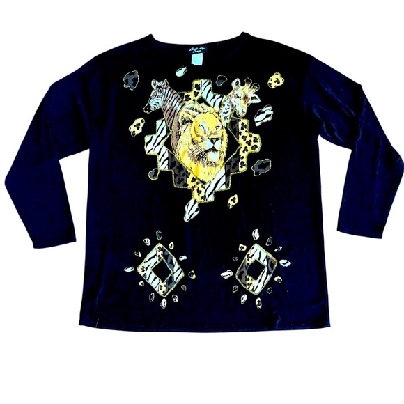 Vintage Tops - Vintage Y2K Lion Shirt